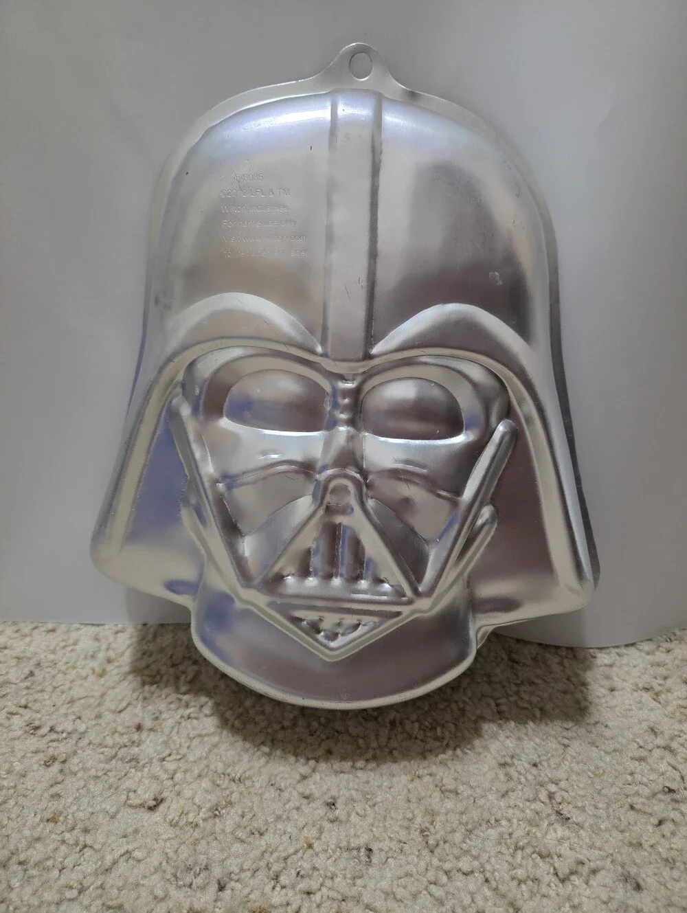 Wilton Star Wars Darth Vader Cake Pan 2105-3035 Aluminum Baking Mold
